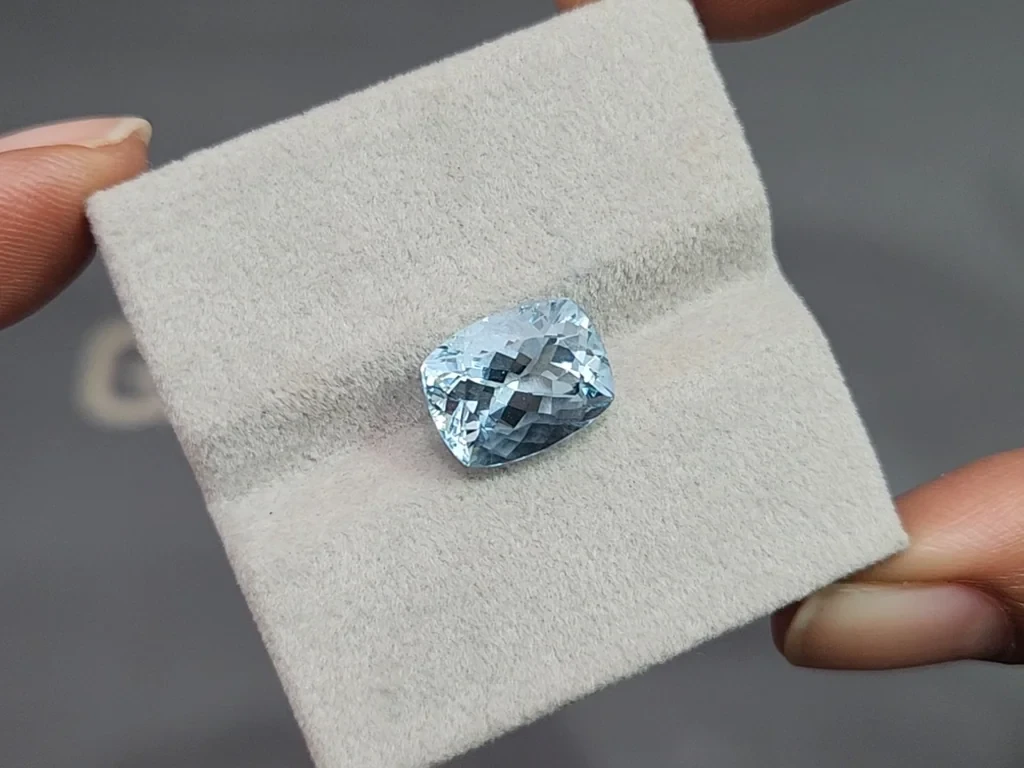 Aquamarine cushion cut 4.87 carats, Madagascar  Image №4