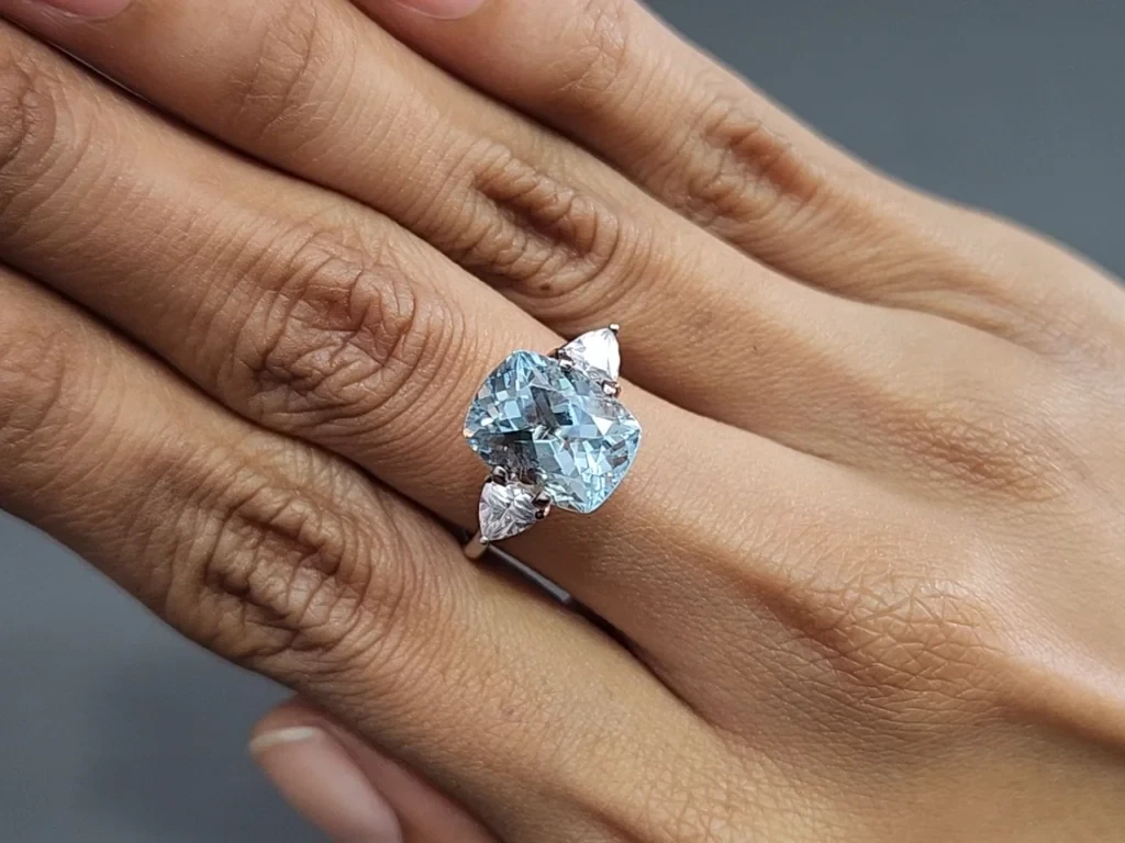 Aquamarine cushion cut 4.87 carats, Madagascar  Image №5