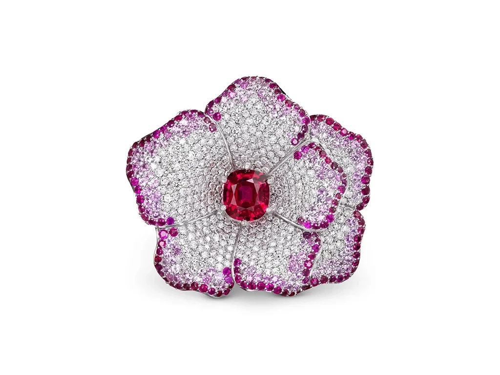 Ring with Burmese 3.43 ct red spinel, sapphires, and diamonds set in 900 platinum Image №1
