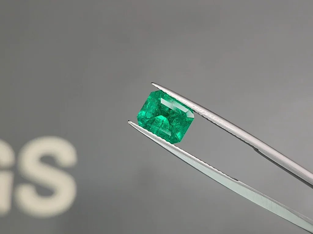 Muzo Green emerald 1.84 ct, Colombia Image №3