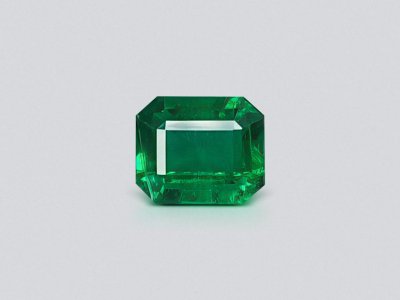 Vivid Green no oil Zambian emerald in octagon cut 4.58 ct photo