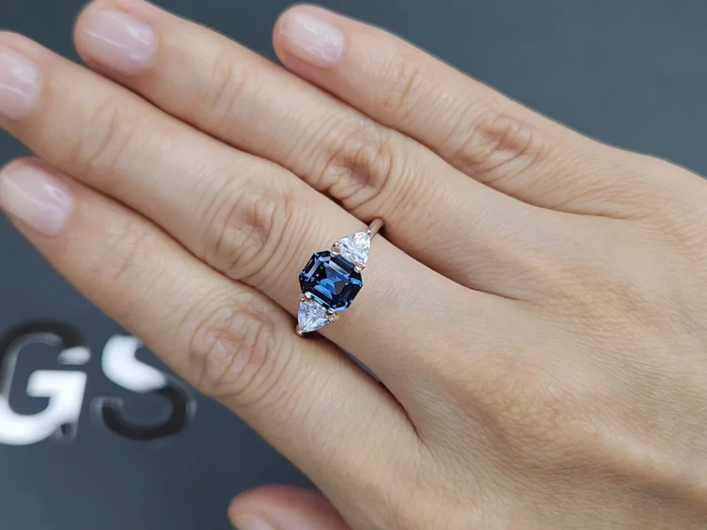 Blue spinel in octagon cut 1.95 carats, Sri Lanka  Image №5