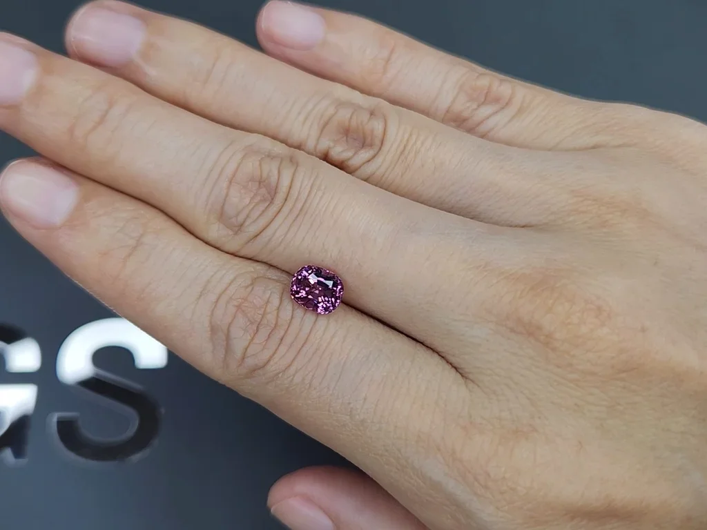 Pink spinel in cushion cut 1.51 carats, Vietnam Image №2