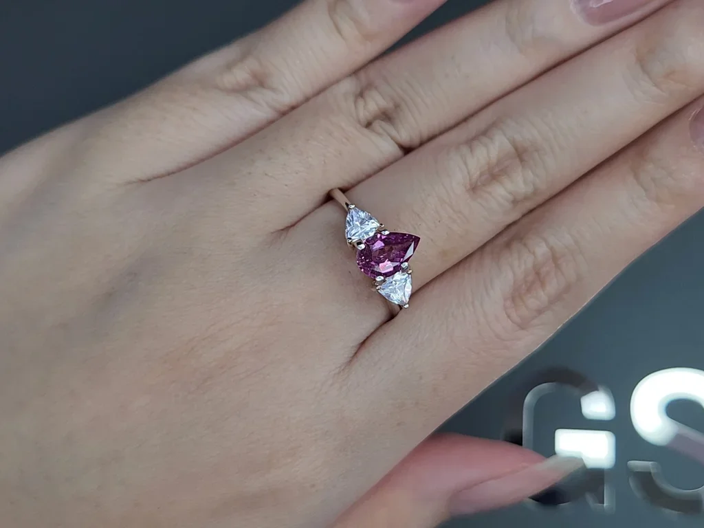 Unheated purple sapphire pear cut 1.24 carats, Madagascar Image №5