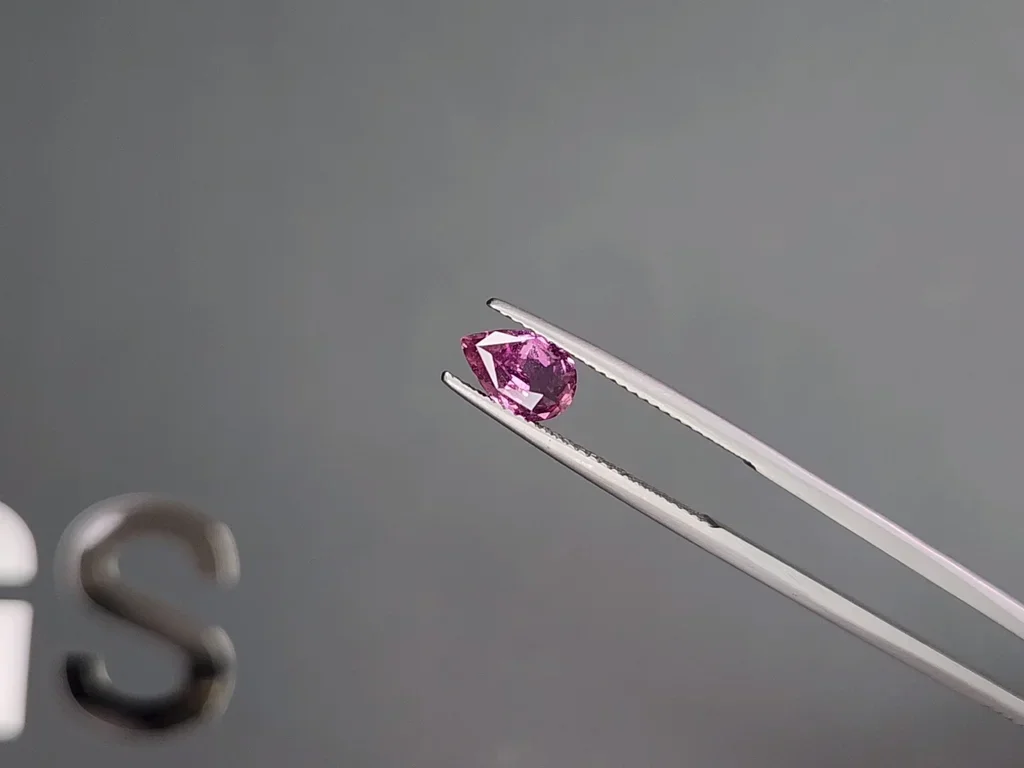 Unheated purple sapphire pear cut 1.24 carats, Madagascar Image №3