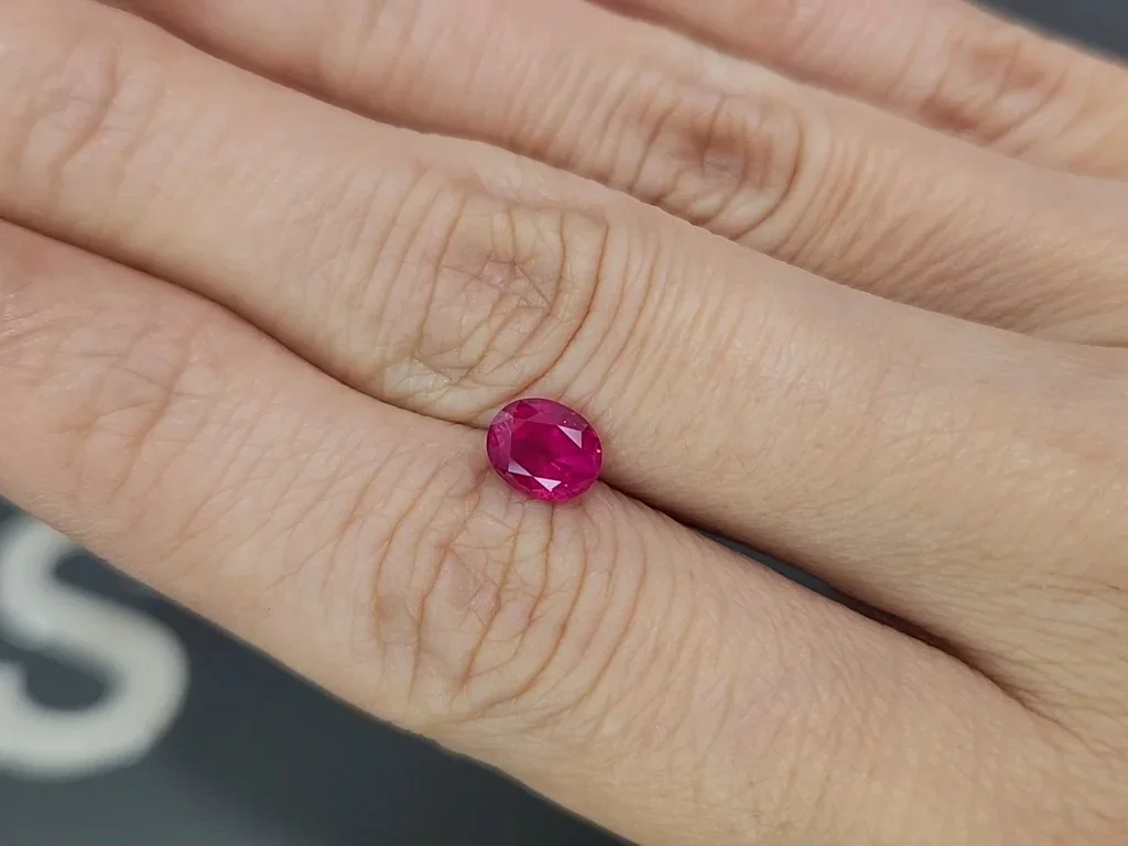 Ruby oval cut 1.12 carats, Burma (Mogok)  Image №2