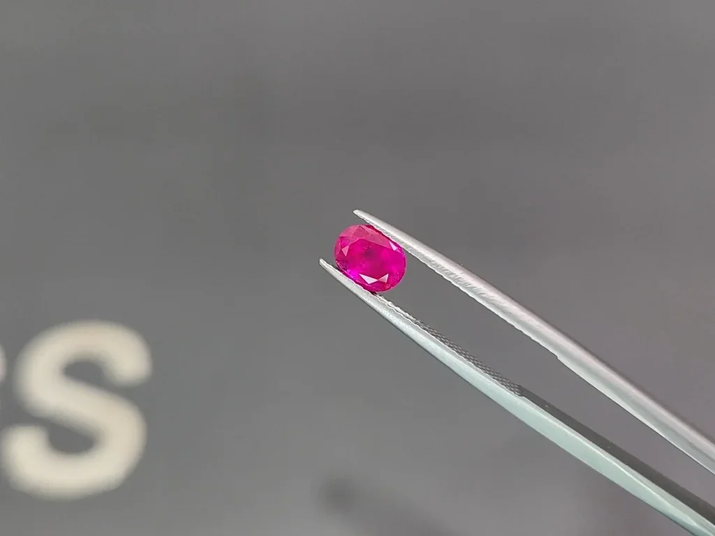 Ruby oval cut 1.12 carats, Burma (Mogok)  Image №3