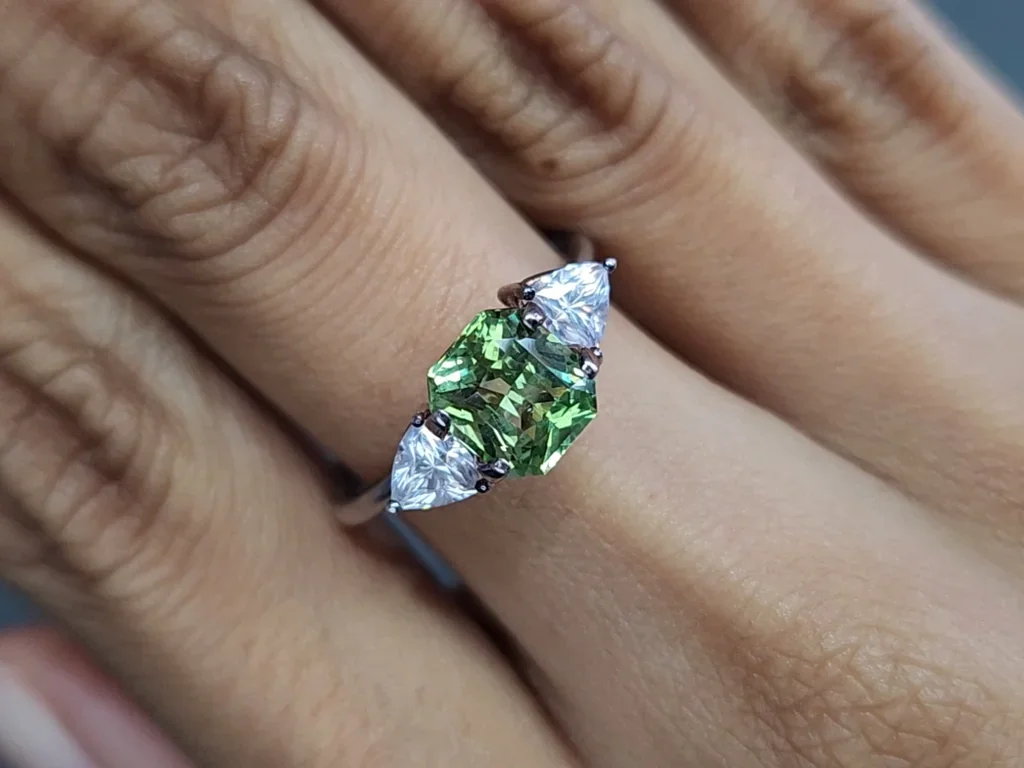 Tsavorite garnet radiant cut 1.75 carats, Tanzania Image №5