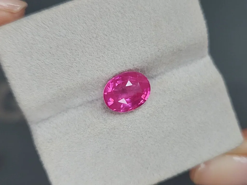 Mahenge spinel oval cut 3.02 carats, Tanzania Image №4
