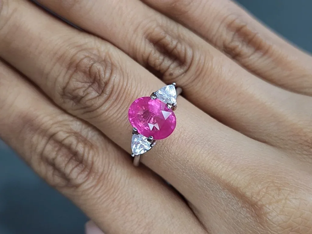 Mahenge spinel oval cut 3.02 carats, Tanzania Image №5