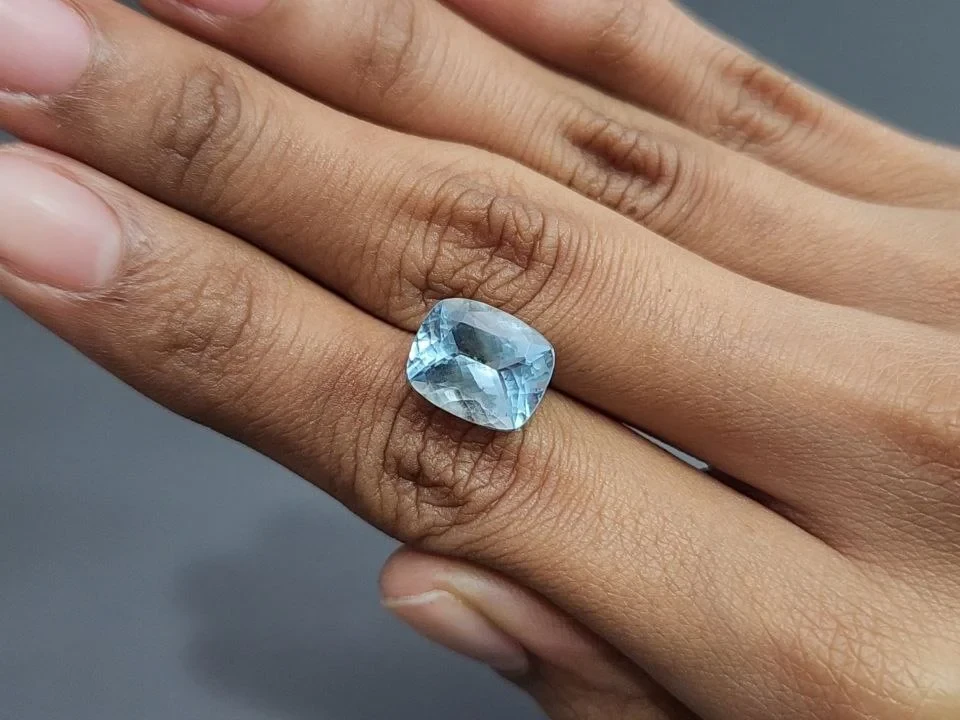 Aquamarine cushion cut  4.79 carats, Madagascar  Image №2