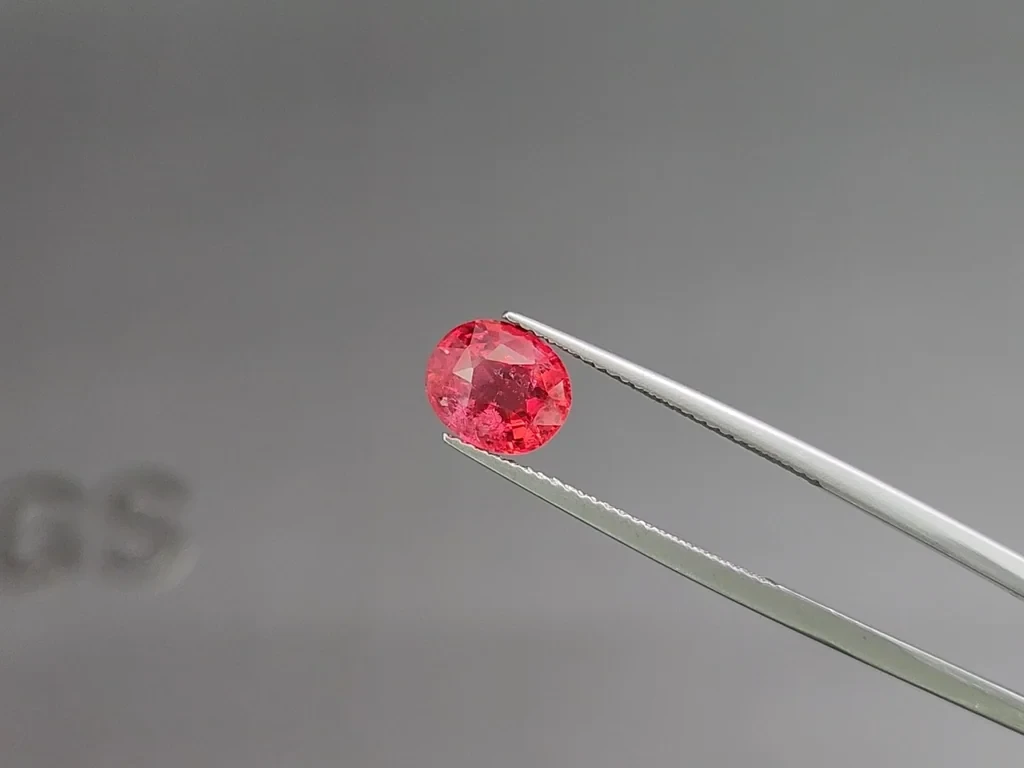Red pink spinel oval cut  2.27 carats,Tanzania Image №3
