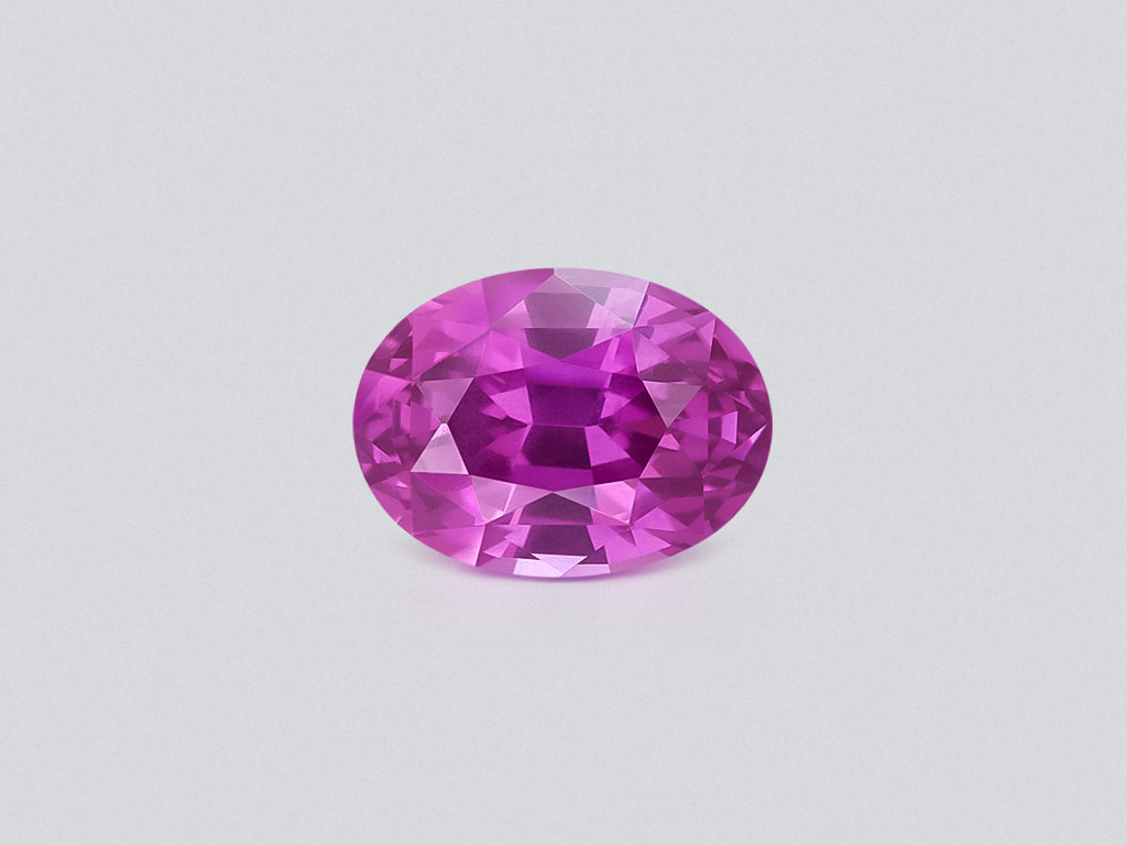 Sapphire Hot Pink oval cut 3.33 carats, Sri Lanka Image №1