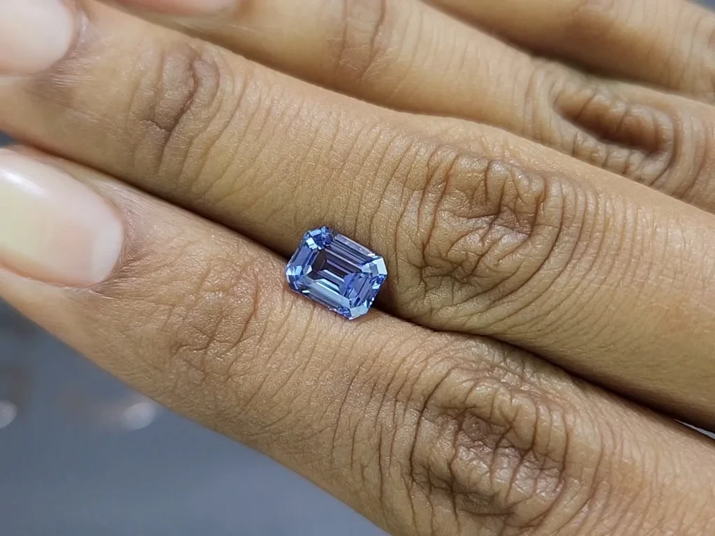 Blue sapphire octagon cut 2.04 carats, Sri Lanka Image №2