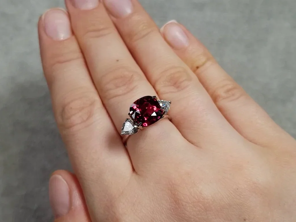 Cushion cut Burmese red spinel 4.67 ct Image №2
