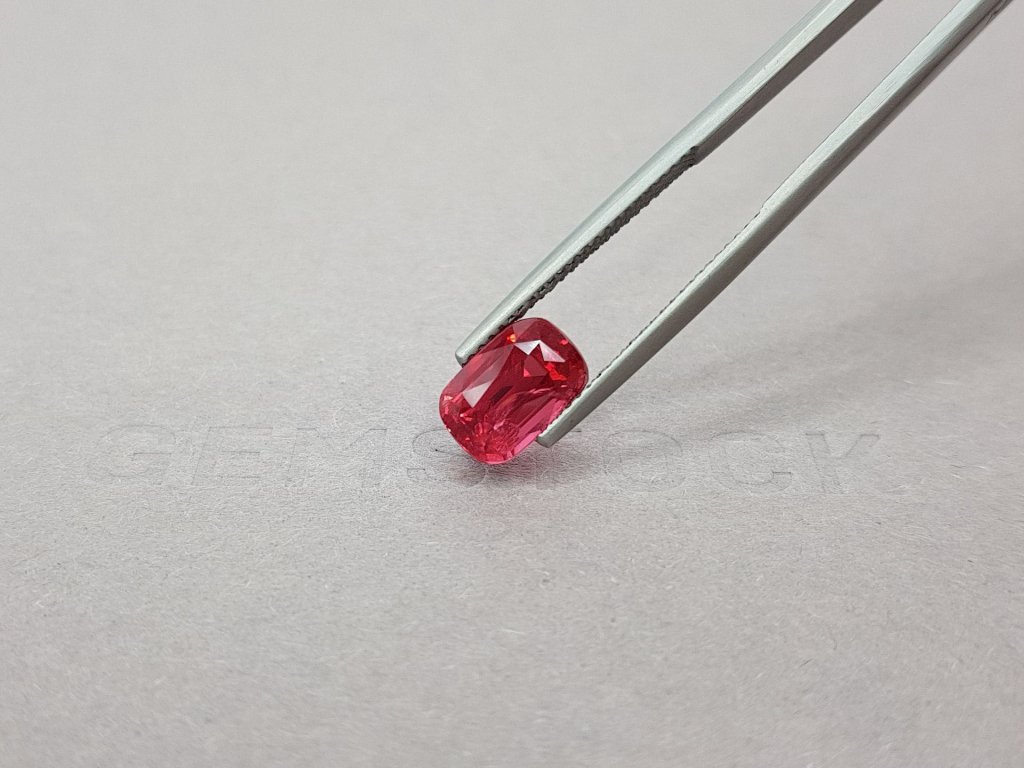 Cushion cut rose red spinel 3.29 ct, Mahenge Image №4