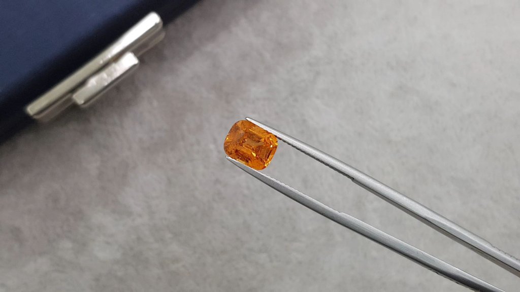 Spessartine garnet 2.72 carats cushion cut, Africa Image №3