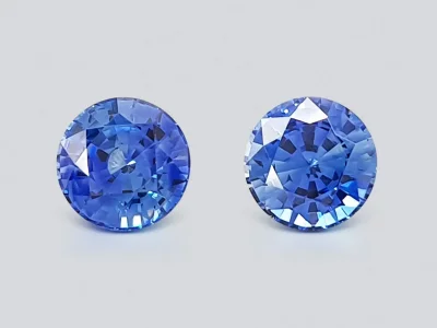 Pair of cornflower blue sapphires, circle cut, 1.79 carats, Sri Lanka photo