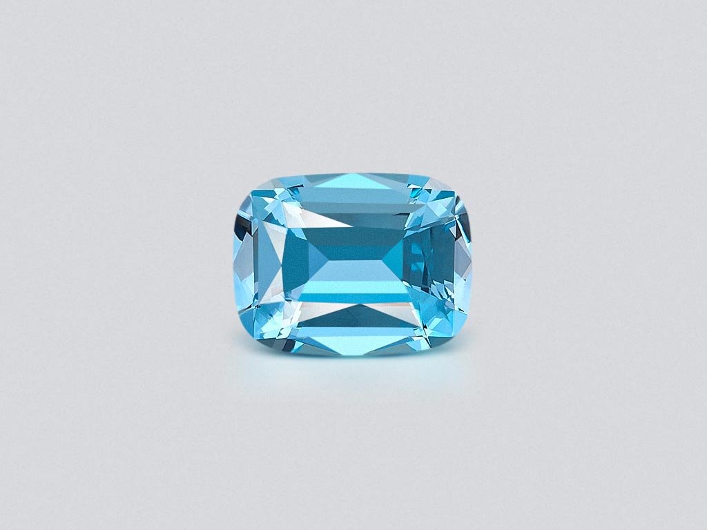 Sky blue topaz in a high-precision cushion cut 12.77 carats, Madagascar  Image №1