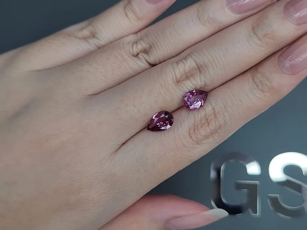 Pair of unheated purple sapphires pear cut 3.07 carats, Madagascar Image №2