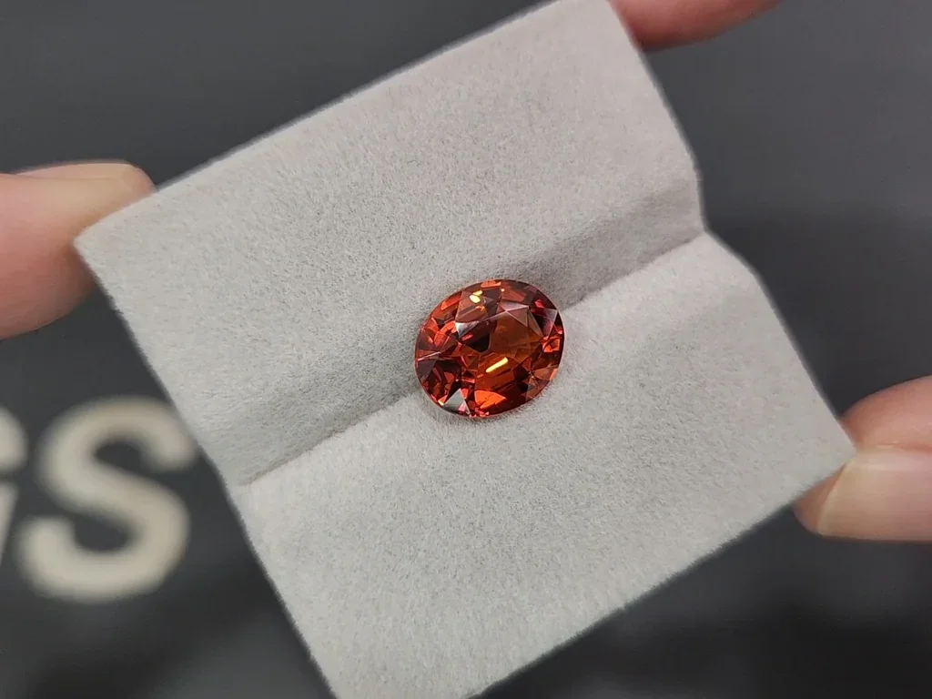 Spessartine garnet oval cut 5.03 carats, Africa Image №4