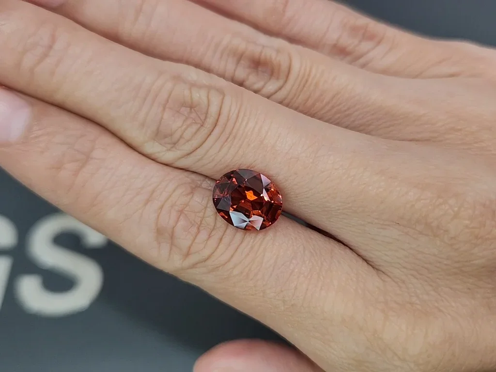 Spessartine garnet oval cut 5.03 carats, Africa Image №2