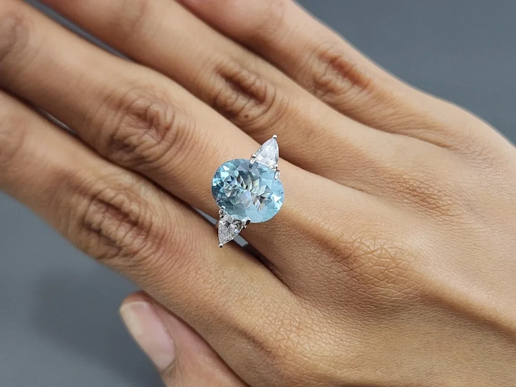 Aquamarine oval cut 4.12 carats, Madagascar Image №5