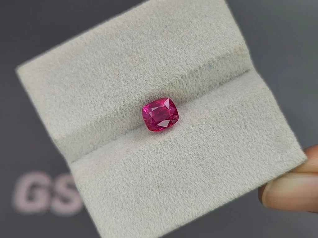 Unheated ruby Vivid pink red cushion cut 1.80 carats, Burma Image №4