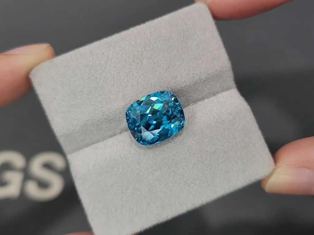 Blue zircon in cushion cut 12.03 carats, Cambodia Image №4