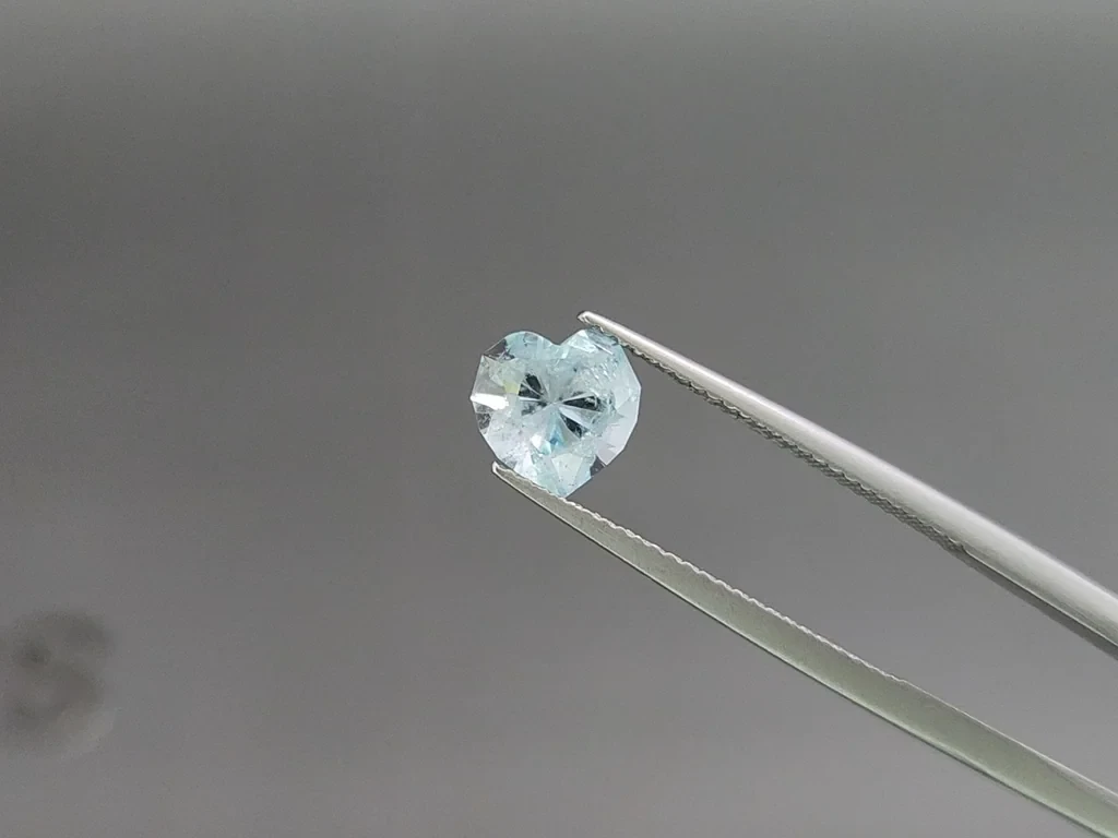 Aquamarine heart shape1.43 carats, Madagascar  Image №3