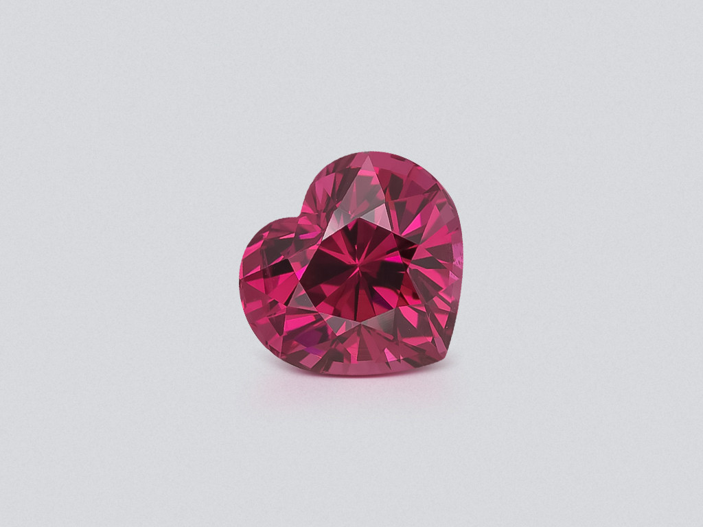Garnet rhodolite Vivid Pink heart shape 5.56 carats, Tanzania Image №1