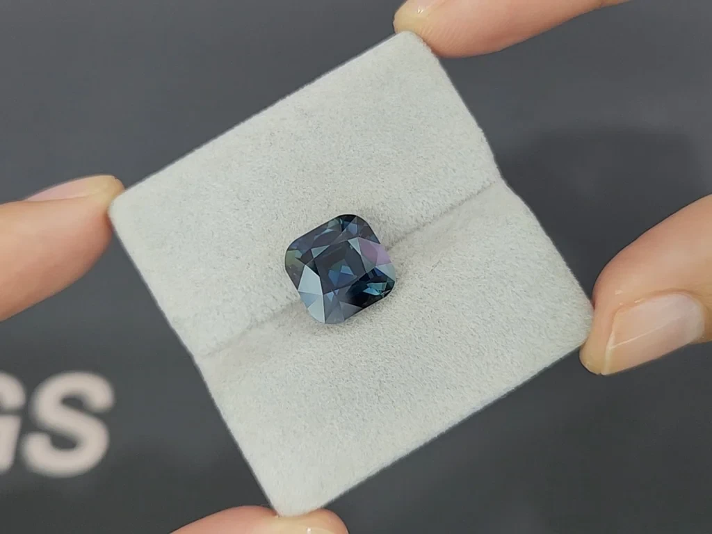 Unheated Teal sapphire cushion cut 7.05 carats, Madagascar Image №4