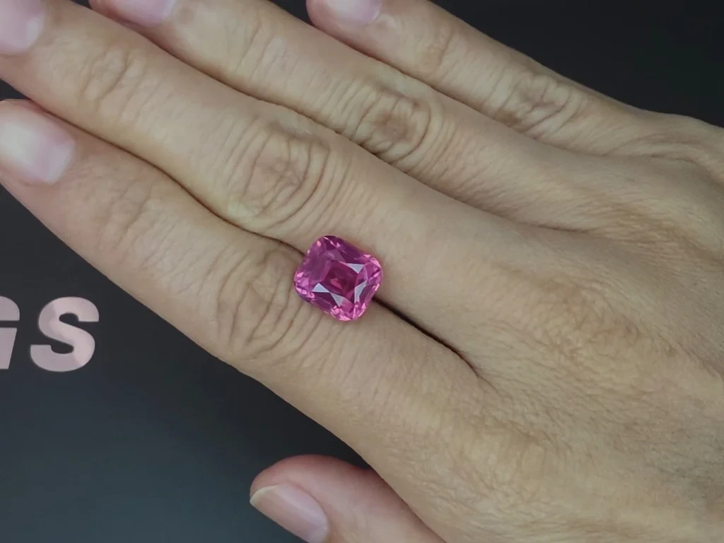 Mahenge spinel Vibrant Pink cushion cut 6.25 carats, Tanzania Image №2