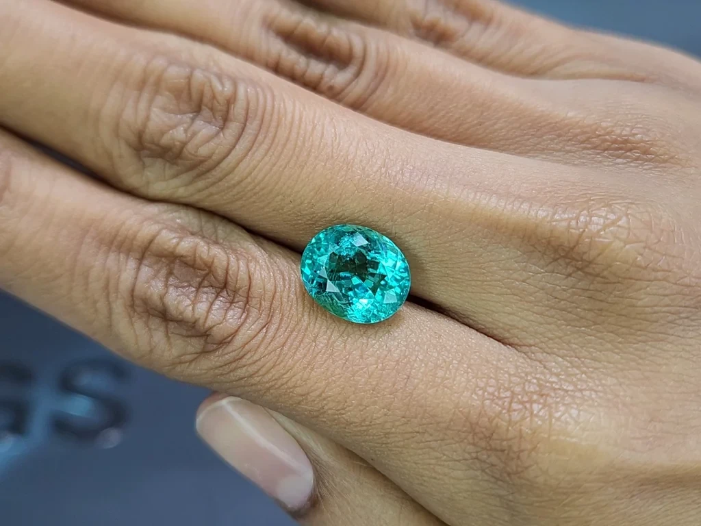 Investment grade neon bluish green Paraíba tourmaline oval cut 5.82 carats, Mozambique Image №2