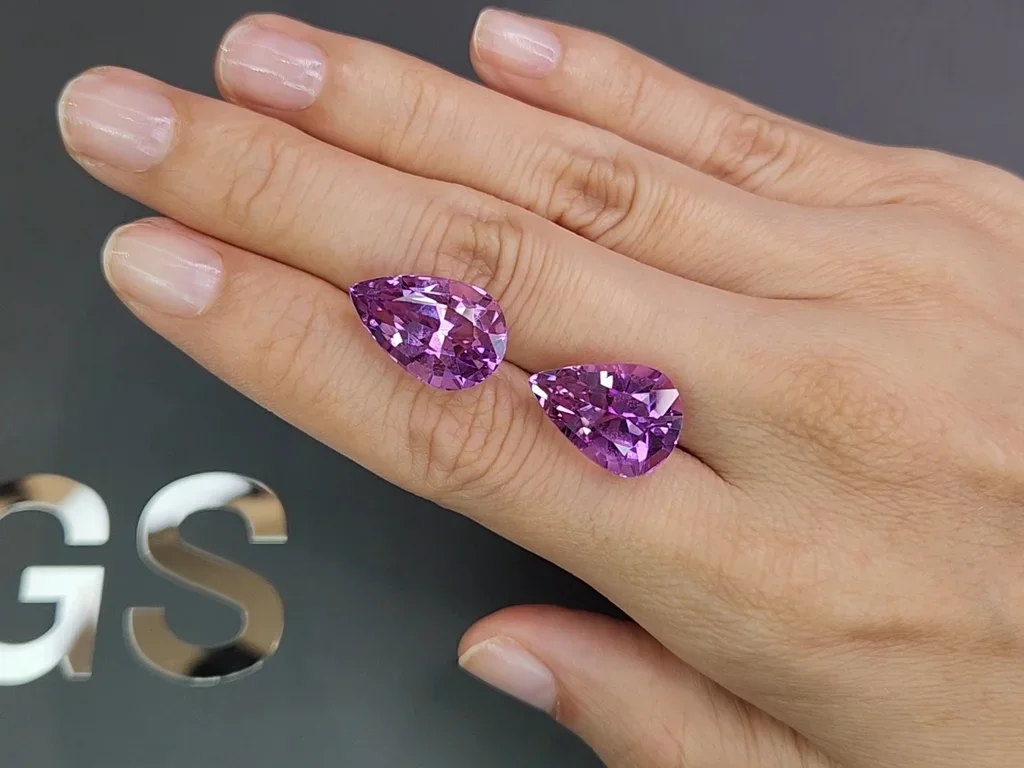 Pair of vivid pink kunzites in pear cut 25.74 carats, Afghanistan  Image №2