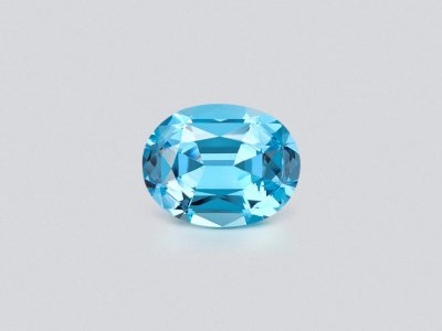 Sky blue topaz in high precision oval cut 11 carats, Madagascar photo