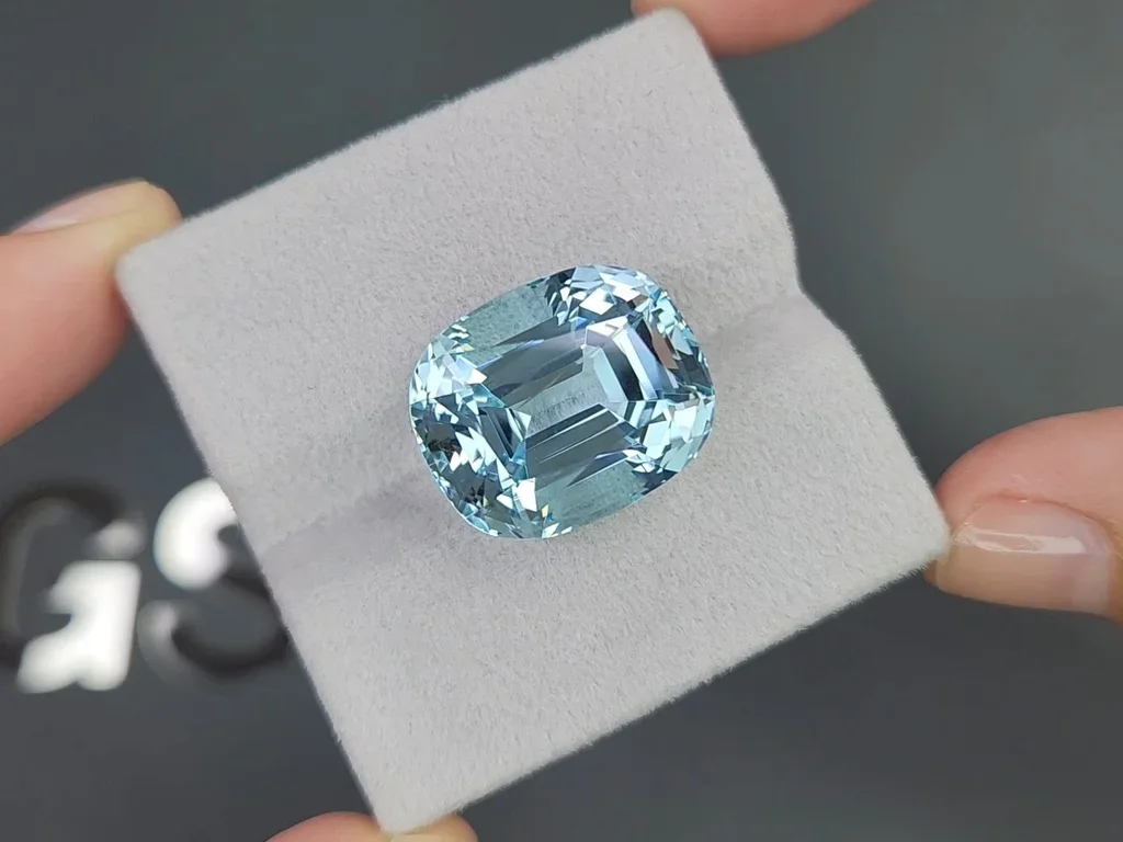 Large cushion cut aquamarine 21.40 carats, Madagascar Image №4