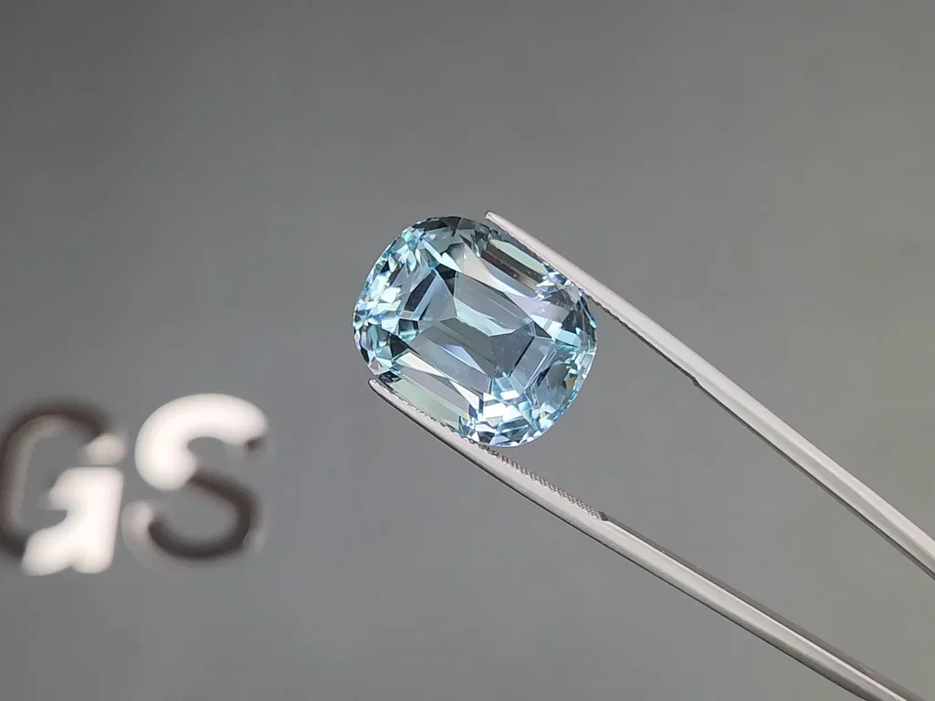 Large cushion cut aquamarine 21.40 carats, Madagascar Image №3