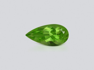 Green peridot pear cut 4.69 carats, Pakistan photo