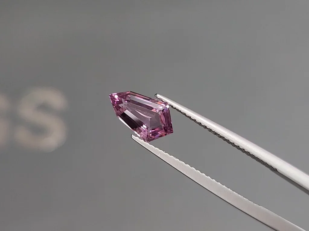 Purple spinel fantasy cut 1.52 carats, Tanzania Image №2