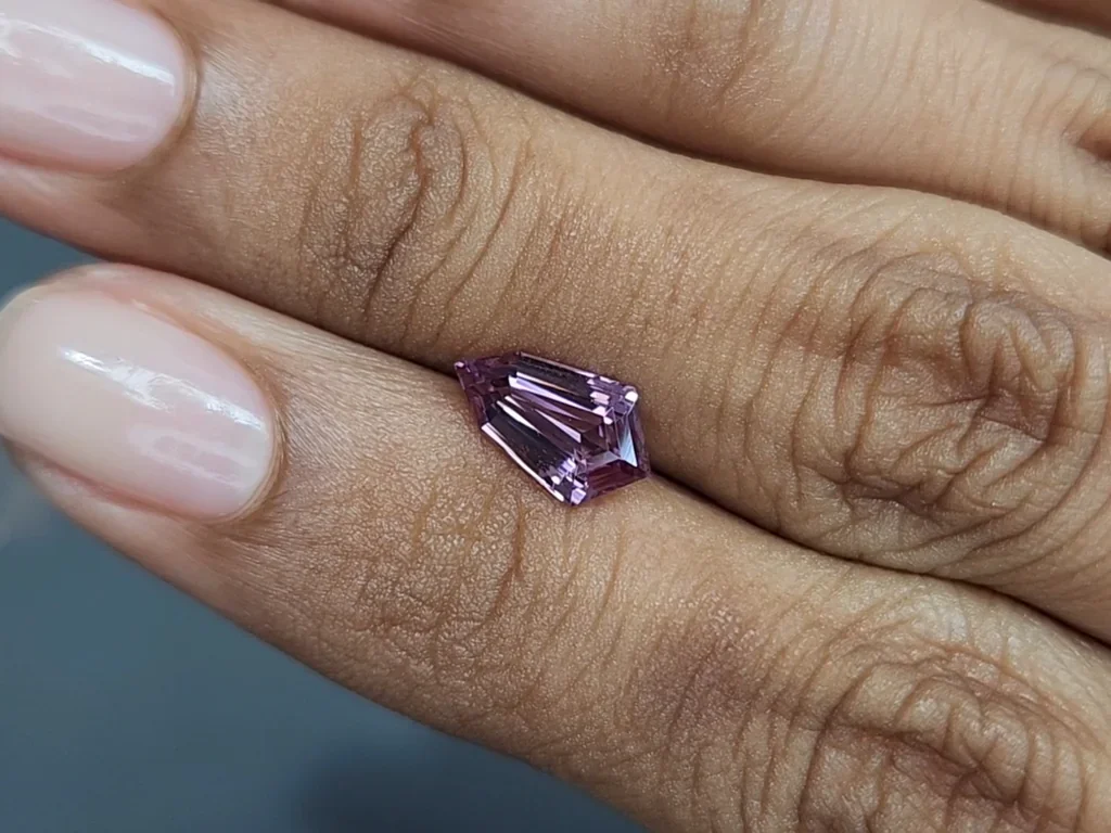 Purple spinel fantasy cut 1.52 carats, Tanzania Image №4