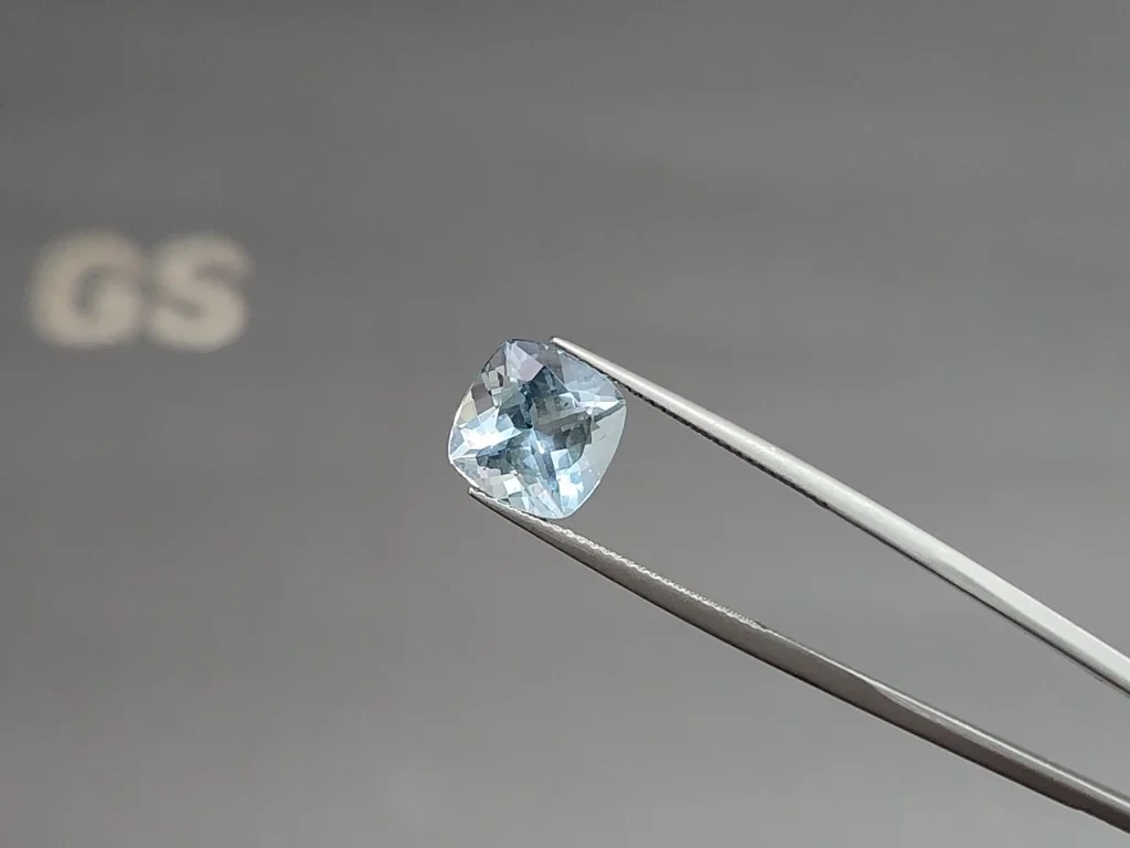 Aquamarine cushion cut 3.87 carats, Madagascar  Image №3