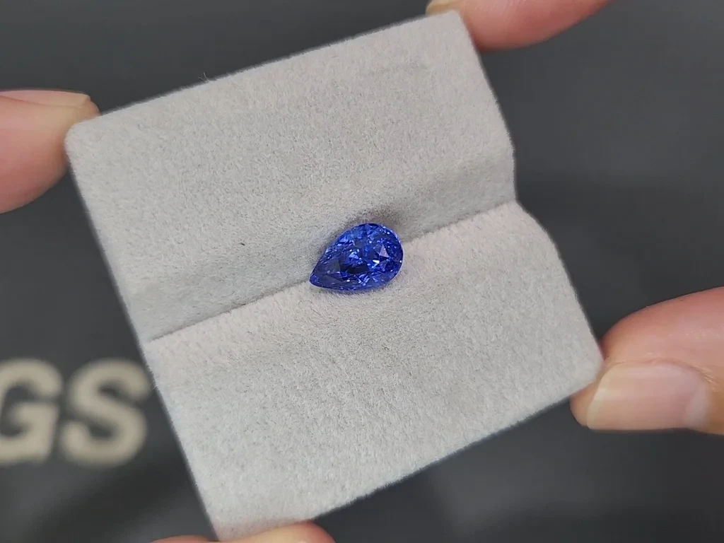 Sapphire Cornflower Blue pear cut 2.54 carats, Sri Lanka Image №4