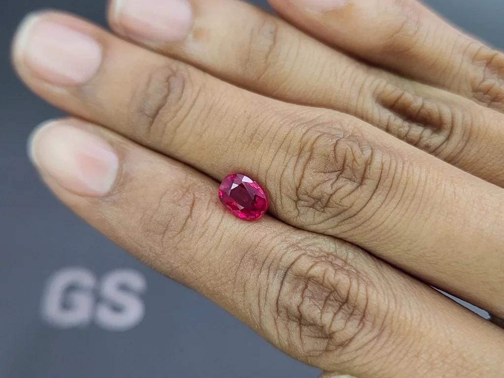 Unheated rose red ruby oval cut 2.007 carats, Burma  Image №2