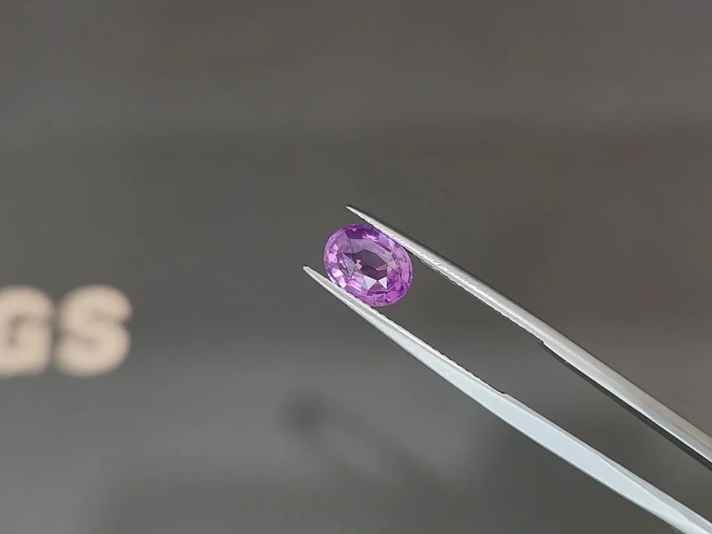 Unheated sapphire soft violet oval 2.01 carats Sri Lanka Image №3