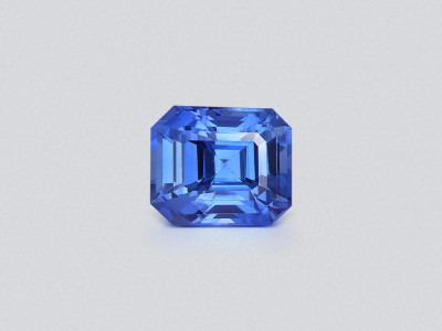 Sapphire Cornflower Blue octagon cut 2.01 carats, Sri Lanka photo