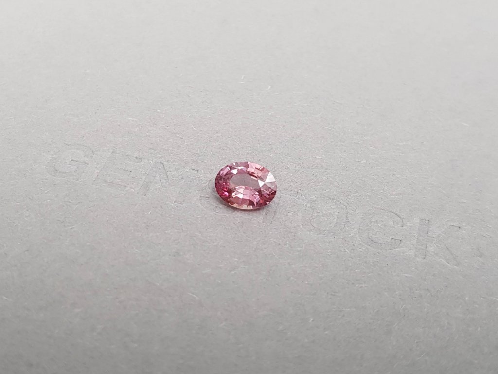 Padparadscha Sapphire oval cut 1.07 ct, Madagascar Image №3