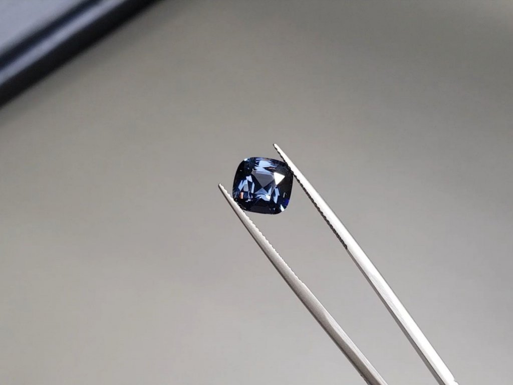 Rare cobalt blue spinel in cushion cut 3.94 carats, Tanzania Image №3