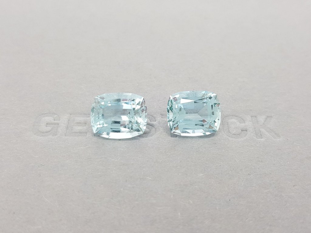 Pair of cushion cut aquamarines 8.38 carats, Africa Image №1
