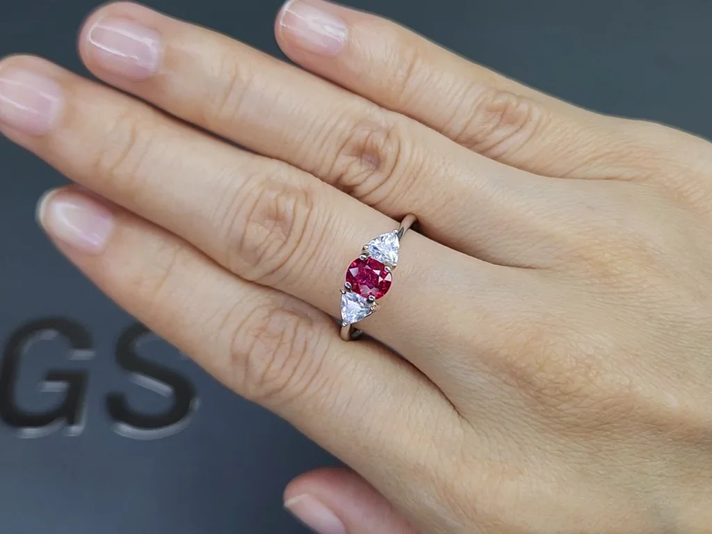 Unheated Pigeon's Blood red ruby in cushion cut 1.02 carats, Mozambique  Image №5
